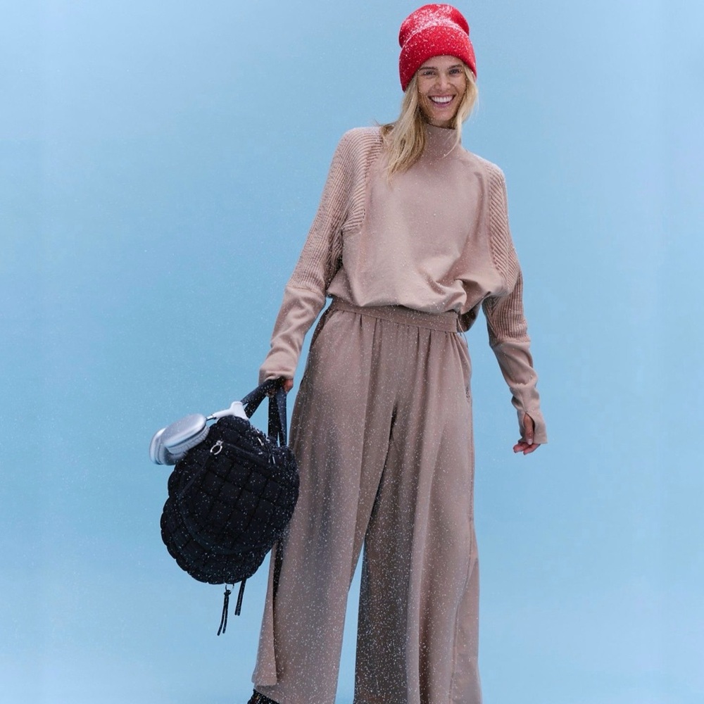 Free People Movement Mountain Cozy Set NWT